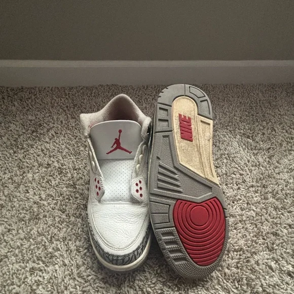 Jordan retro 3’s